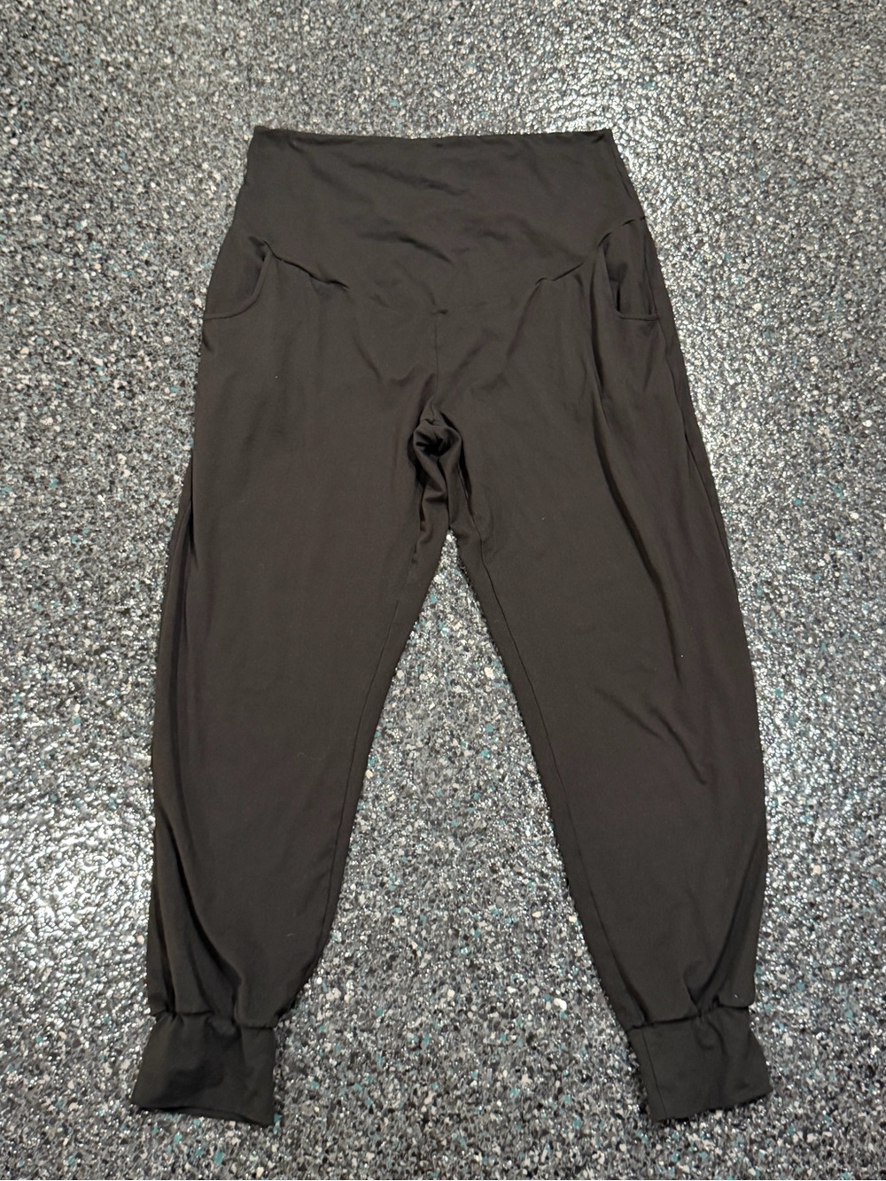 Women’s Black Large Maternity High Wasted Joggers W/ Pockets